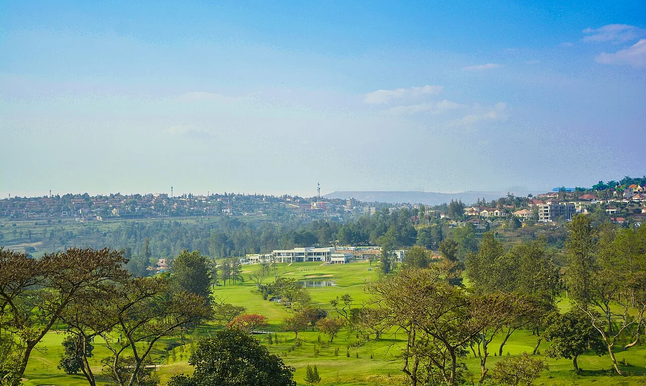 Ikibuga cya Kigali Golf Club n’imiturire igikikije